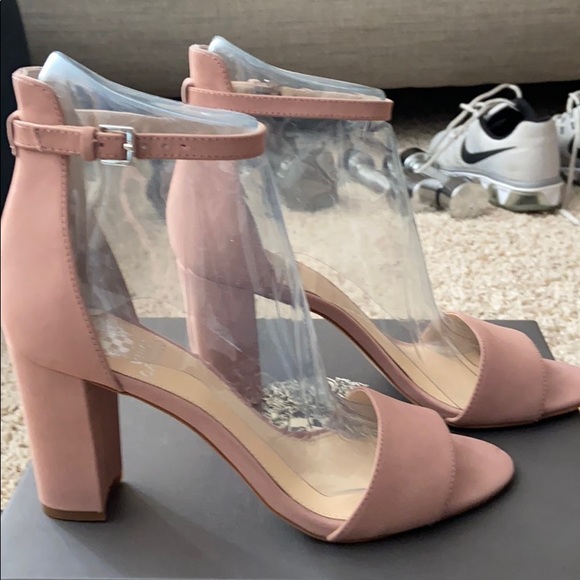 Vince Camuto open toe block heel pumps - Picture 4 of 5